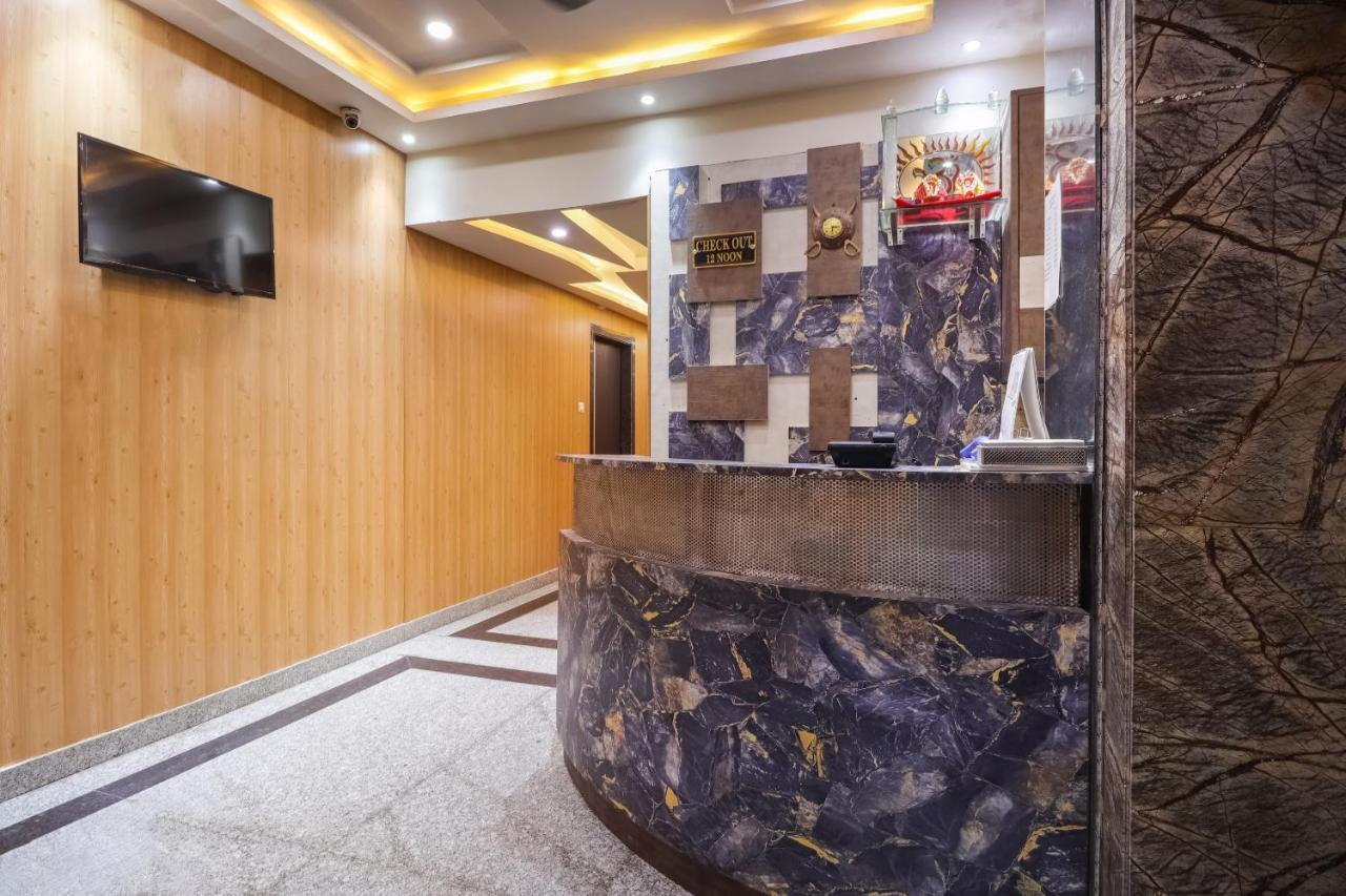 Capital O 15422 Shiva Inn Unnao Экстерьер фото