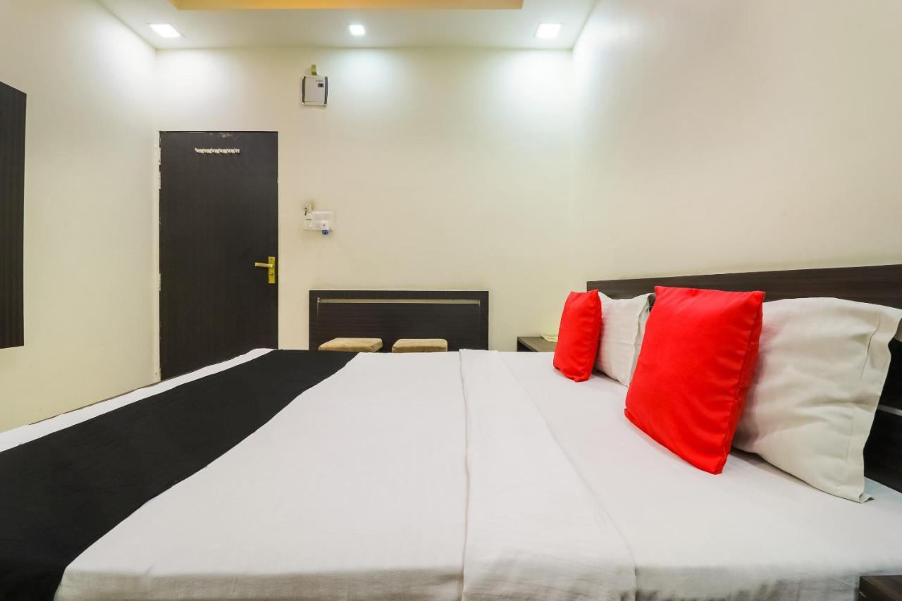 Capital O 15422 Shiva Inn Unnao Экстерьер фото