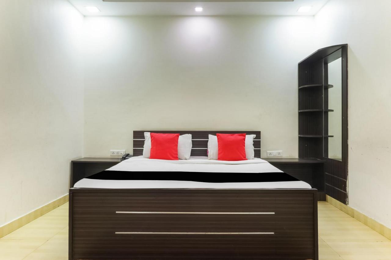 Capital O 15422 Shiva Inn Unnao Экстерьер фото