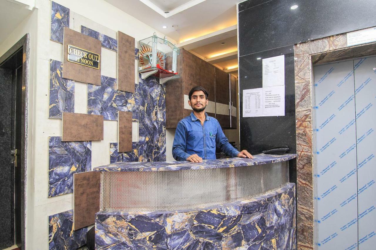 Capital O 15422 Shiva Inn Unnao Экстерьер фото