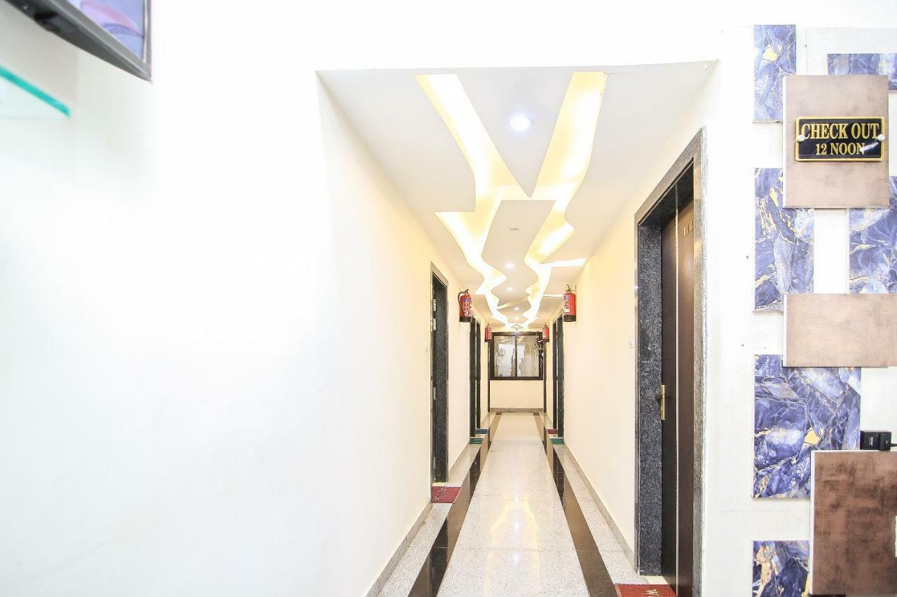 Capital O 15422 Shiva Inn Unnao Экстерьер фото