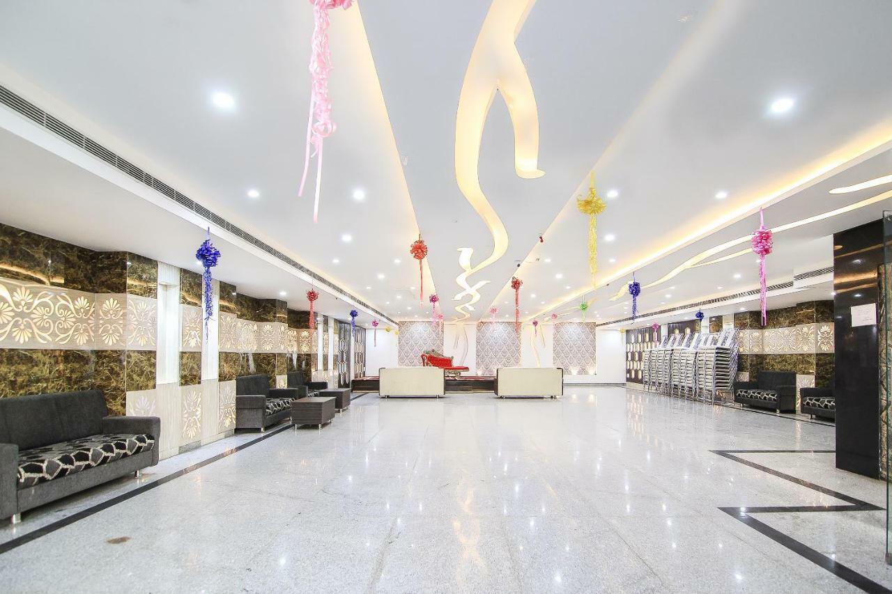 Capital O 15422 Shiva Inn Unnao Экстерьер фото