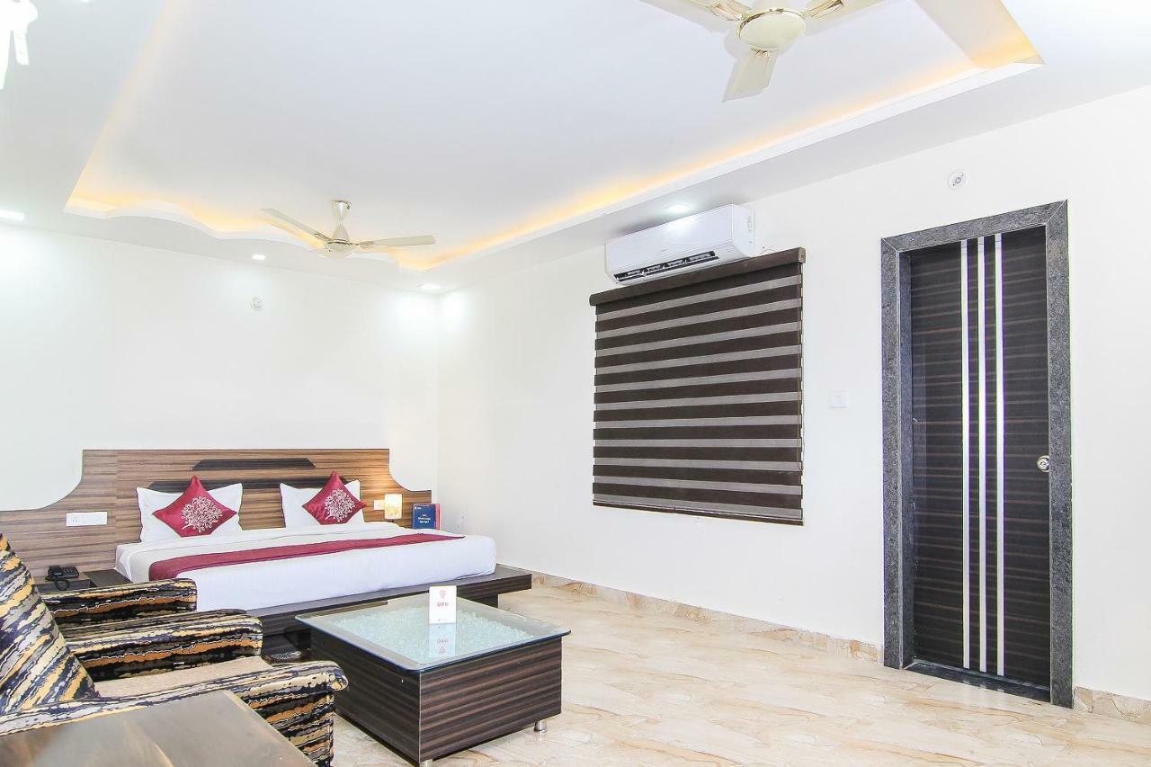 Capital O 15422 Shiva Inn Unnao Экстерьер фото